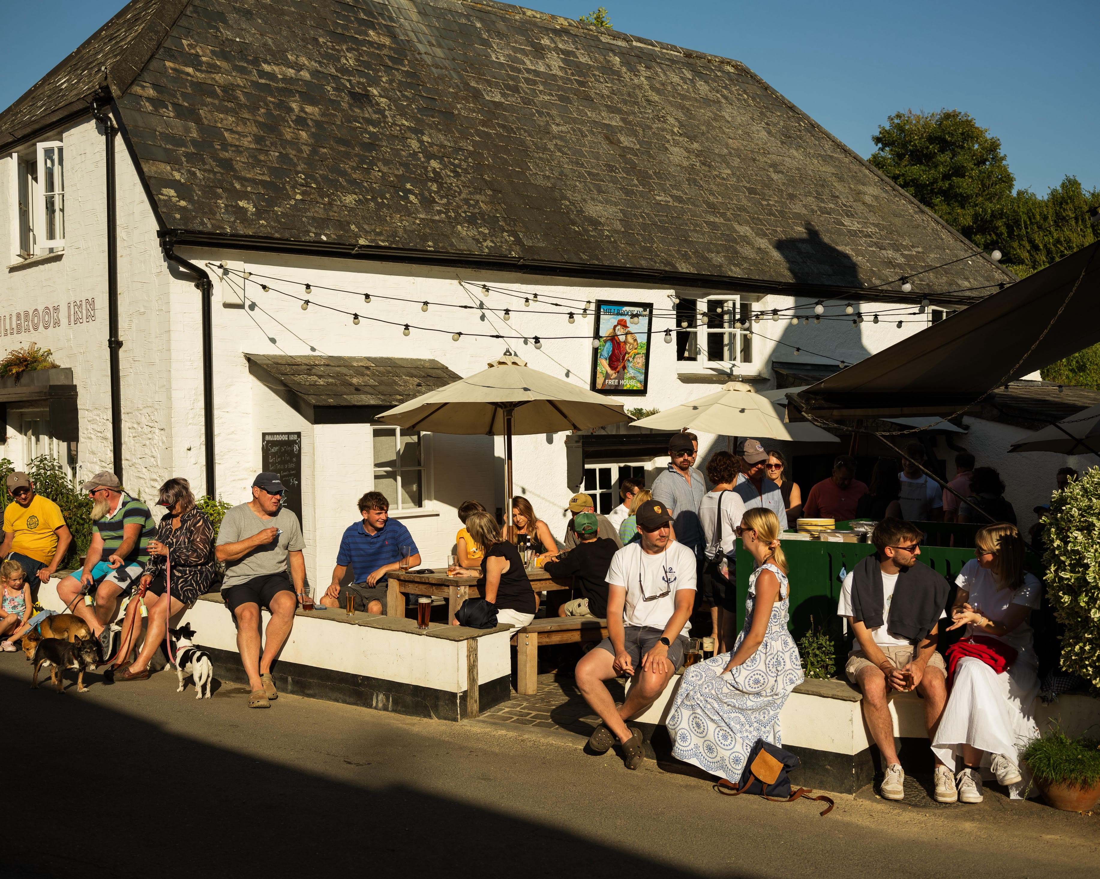 The pub at South Pool